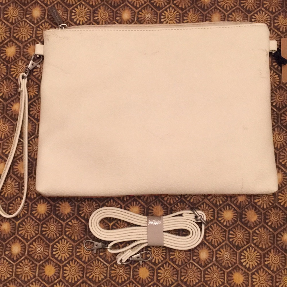 Wristlet - Picture 3 of 4